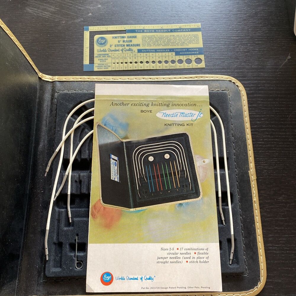BOYE NEEDLE MASTER KNITTING KIT Vintage Vinyl Case
